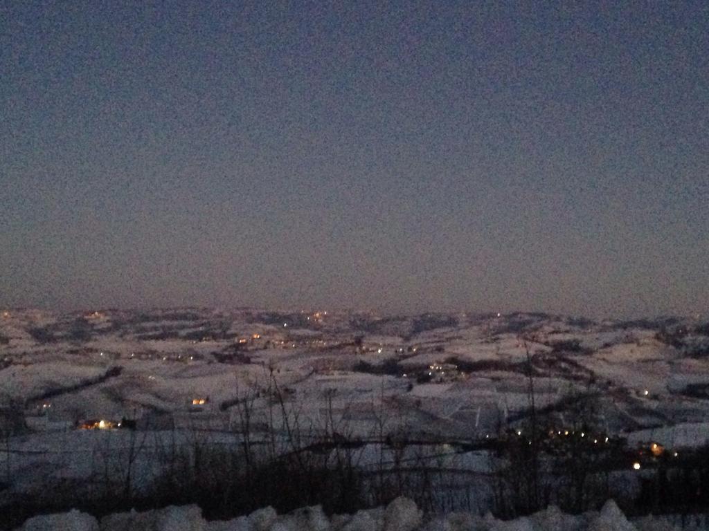 Soave Tra Le Langhe Appartement La Morra Kamer foto